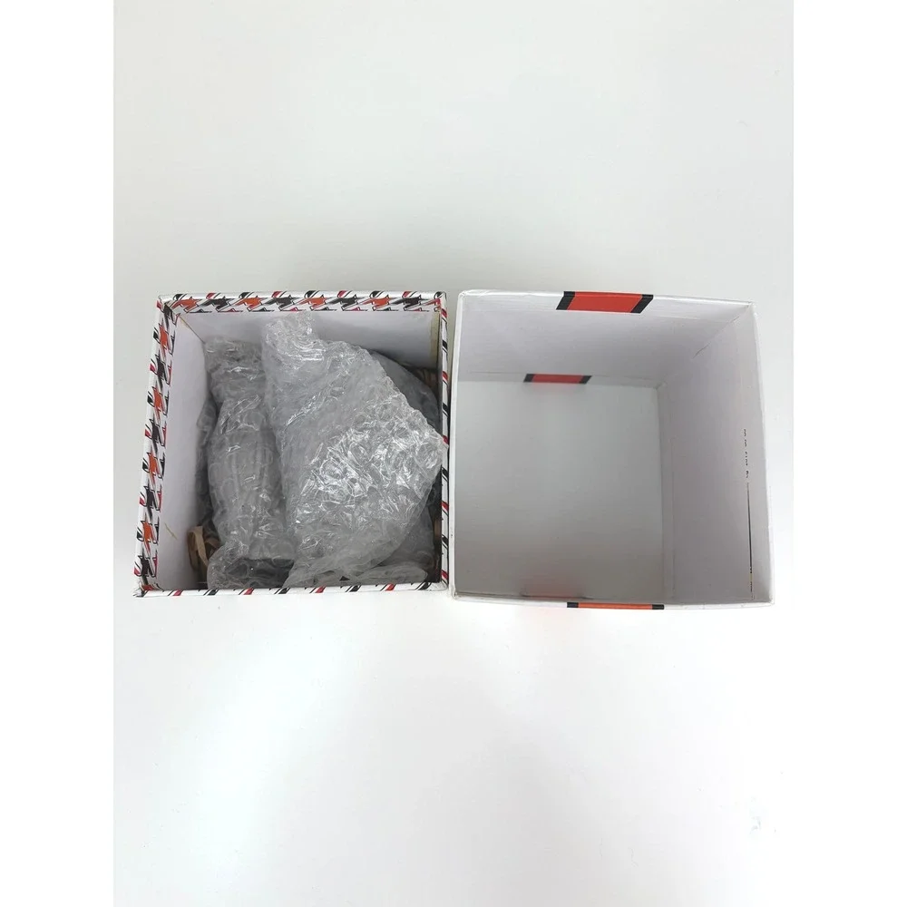 Jonathan Adler Mr & Mrs Fox Salt Pepper Shakers Gray Ceramic Original Box